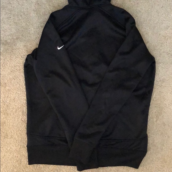 Boys Nike therma fit hoodie - Picture 5 of 6